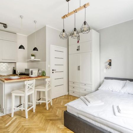 King Apart Dickensa Apartment Warsaw Exterior photo