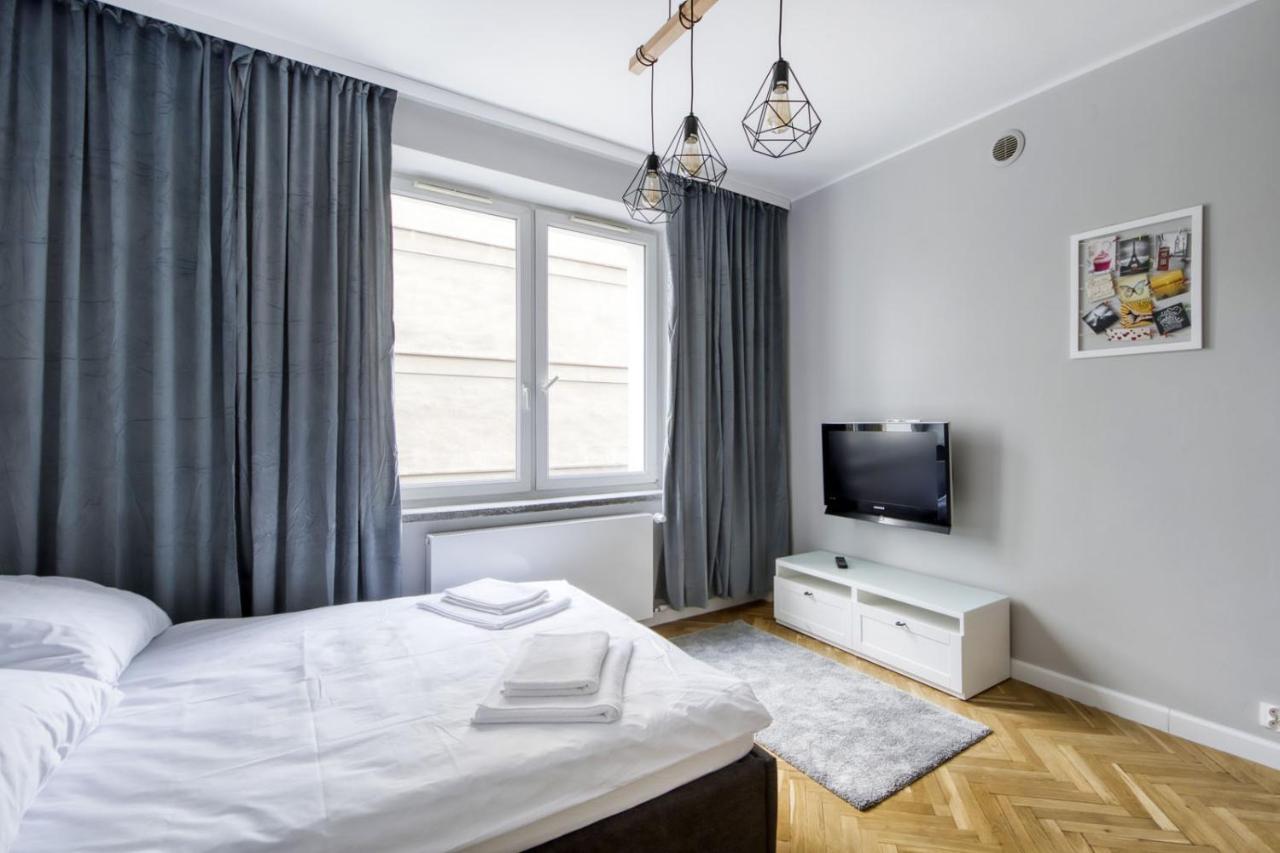 King Apart Dickensa Apartment Warsaw Exterior photo