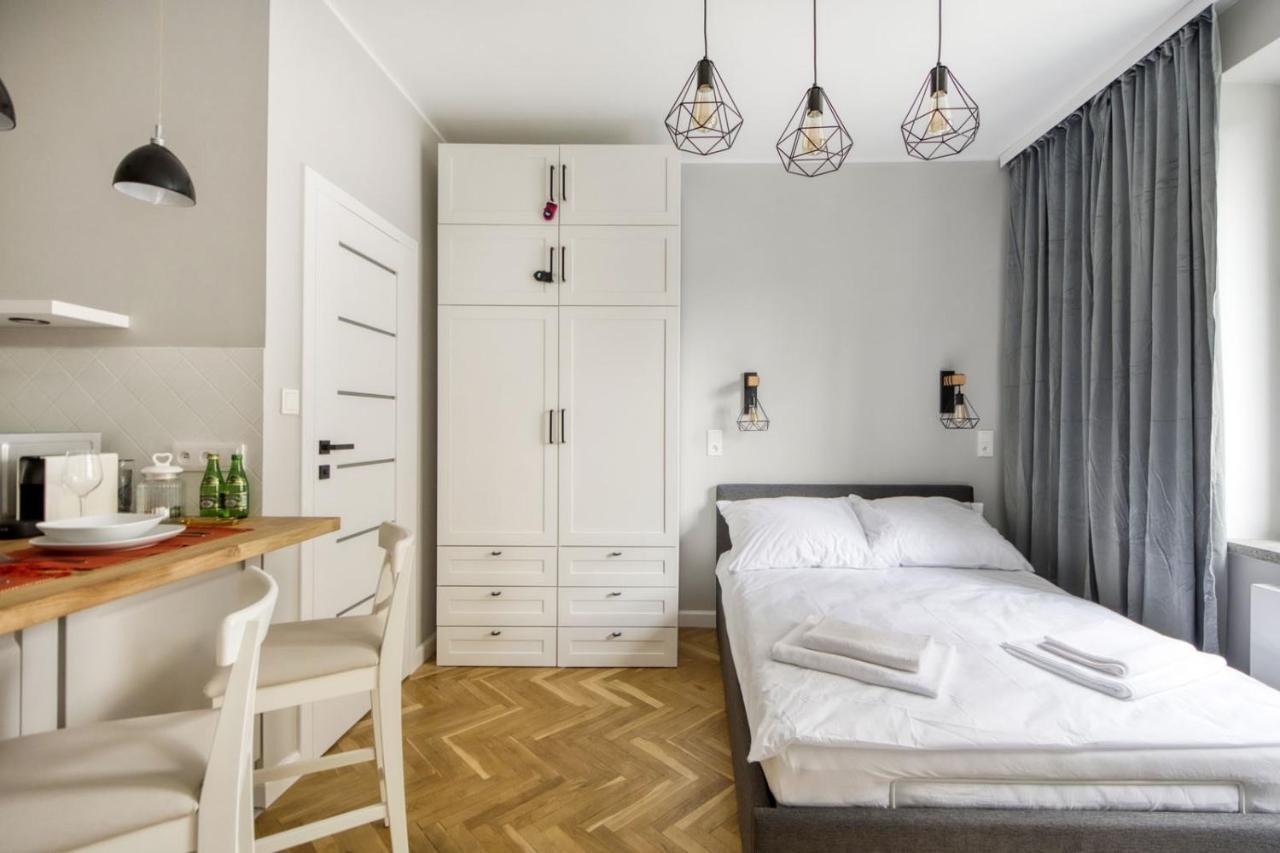 King Apart Dickensa Apartment Warsaw Exterior photo